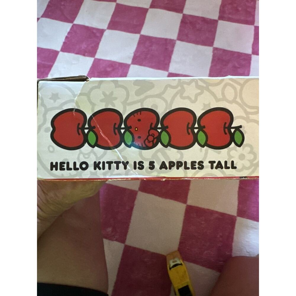 Sanrio Hello Kitty Wall Clock Large Brand New White Red Analog Display - Picture 6 of 6